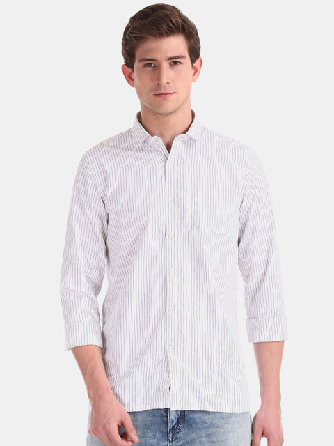 

Excalibur Men White Regular Fit Striped Casual Shirt