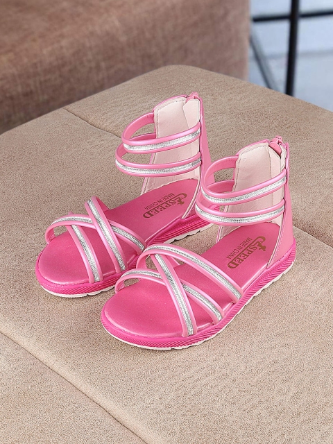 

Walktrendy Girls Pink Solid Gladiators