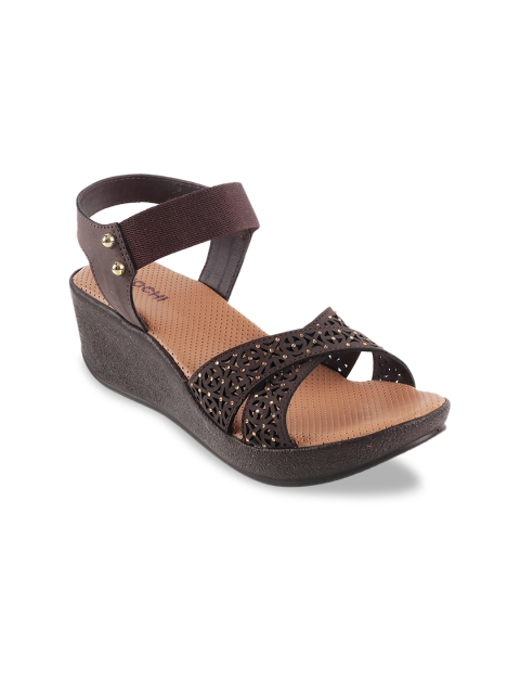

Mochi Women Brown Textured Wedges