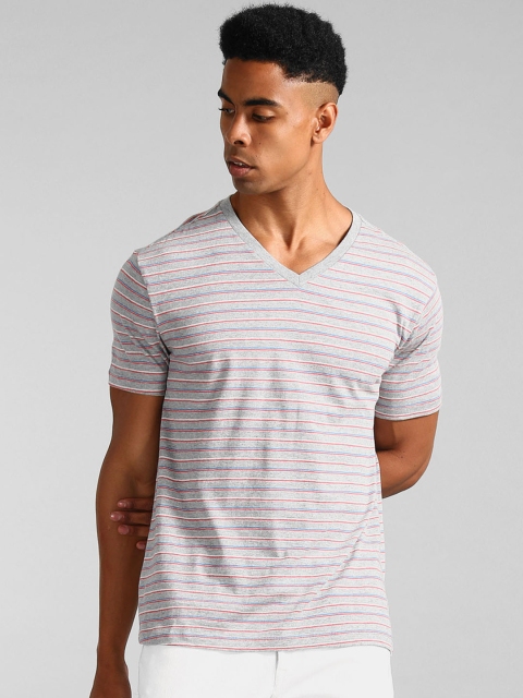 

GAP Men Grey & Red V-Neck Striped T-Shirt