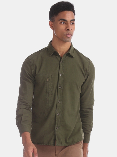 

Cherokee Men Olive Green Regular Fit Solid Casual Shirt