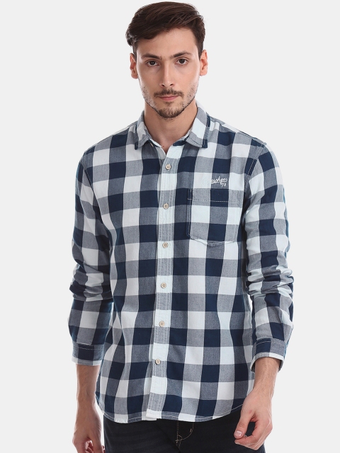

Cherokee Men Navy Blue & White Regular Fit Checked Casual Shirt