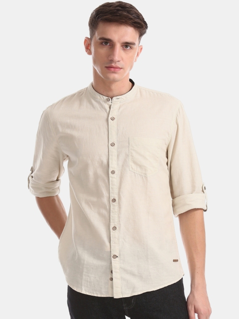 

Cherokee Men Beige Regular Fit Solid Casual Shirt