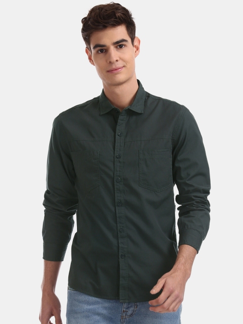 

Cherokee Men Green Regular Fit Solid Casual Shirt