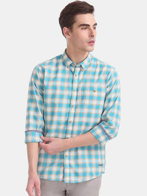 

Cherokee Men Teal Green & White Regular Fit Checked Casual Shirt
