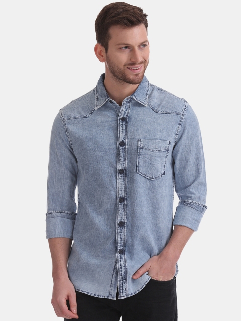 

Cherokee Men Blue Regular Fit Faded Casual Denim Shirt