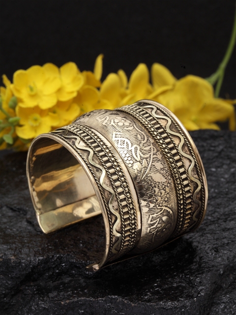 

Moedbuille Gold-Toned Handcrafted Oxidised Bracelet