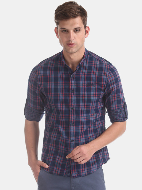 

Cherokee Men Navy Blue & Red Regular Fit Checked Casual Shirt