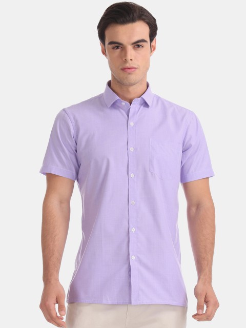 Excalibur Men Lavender & White Regular Fit Striped Casual Shirt