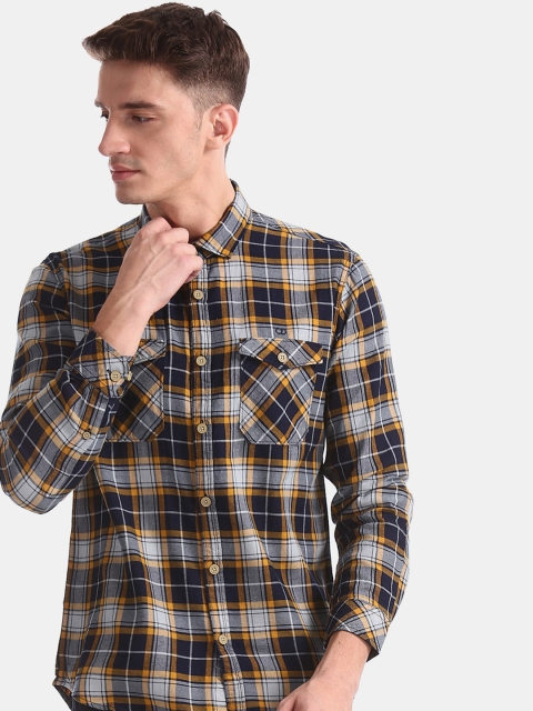 

Ruggers Men Navy Blue & White Regular Fit Checked Casual Shirt
