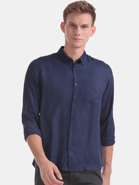 

Ruggers Men Navy Blue Regular Fit Solid Casual Shirt
