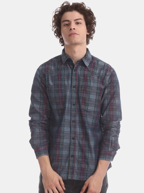 

Cherokee Men Grey & Maroon Regular Fit Checked Casual Chambray Shirt