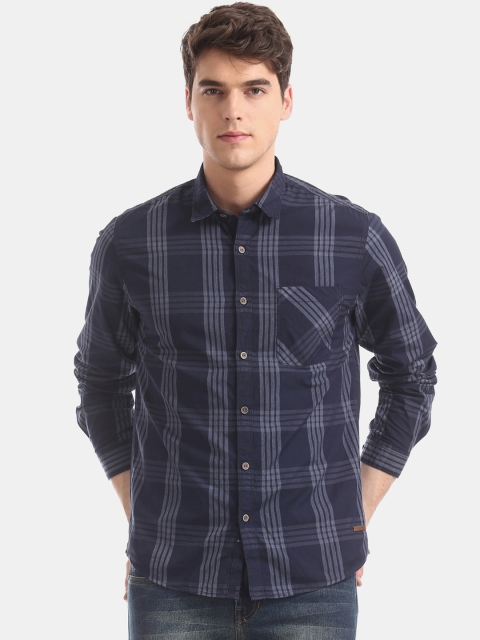

Cherokee Men Navy Blue & Off-White Regular Fit Checked Casual Shirt