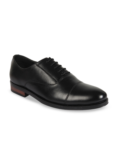 

Vardhra Men Black Solid Leather Formal Oxfords