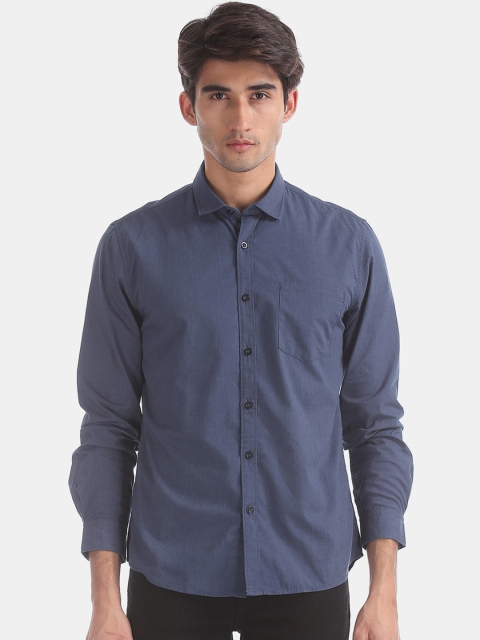 

Ruggers Men Blue Regular Fit Solid Casual Shirt