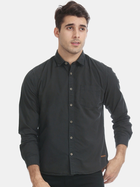 

Cherokee Men Black Regular Fit Solid Casual Shirt