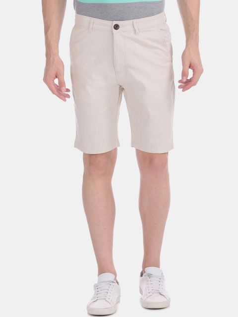 

Ruggers Men Cream-Coloured Solid Regular Fit Regular Shorts
