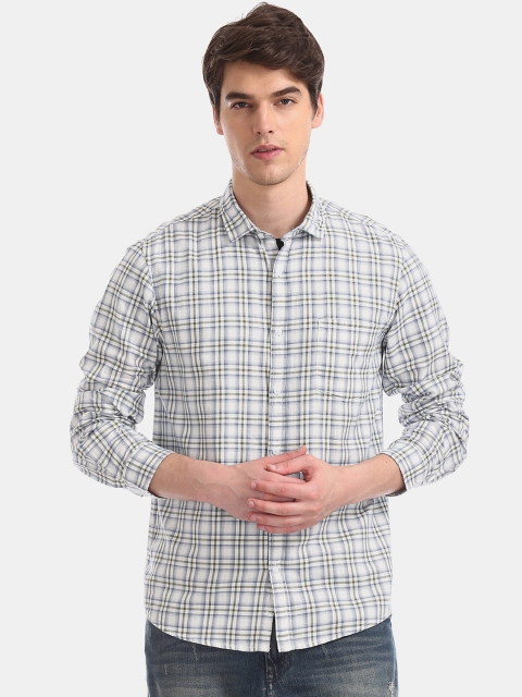 

Ruggers Men White Regular Fit Checked Casual Shirt