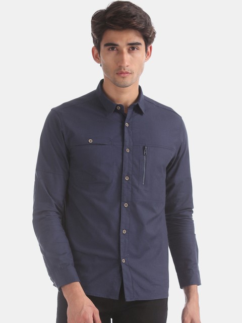 

Cherokee Men Navy Blue Regular Fit Solid Casual Shirt