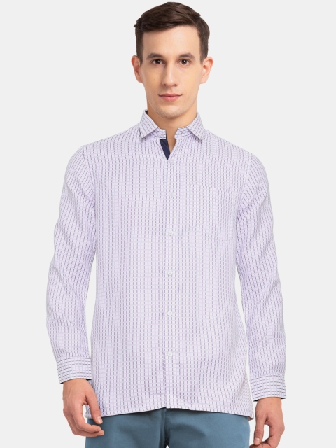 

Excalibur Men White & Lavender Regular Fit Checked Formal Shirt