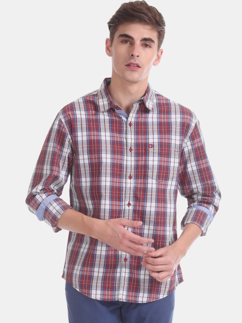 

Ruggers Men Red Slim Fit Checked Casual Shirt