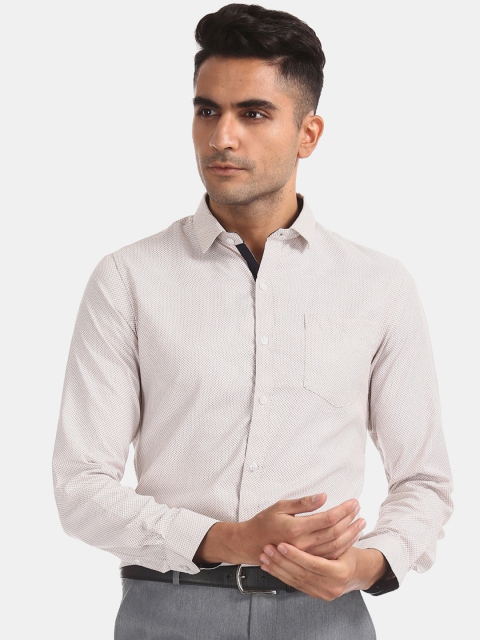 

Excalibur Men Beige Regular Fit Printed Semiformal Shirt