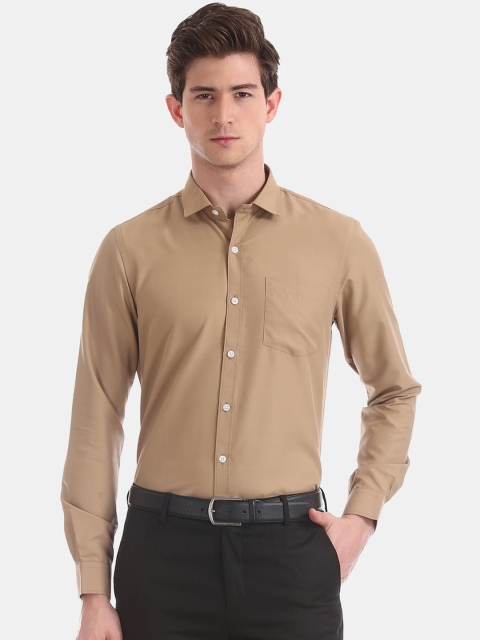 

Excalibur Men Khaki Regular Fit Solid Formal Shirt
