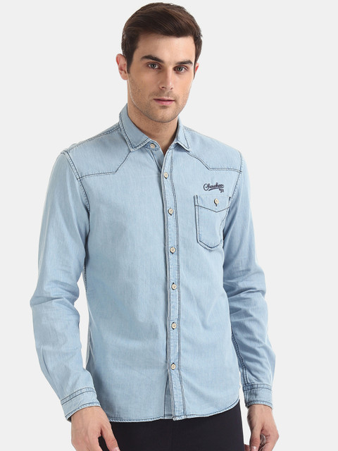 

Cherokee Men Blue Regular Fit Solid Chambray Weave Casual Shirt