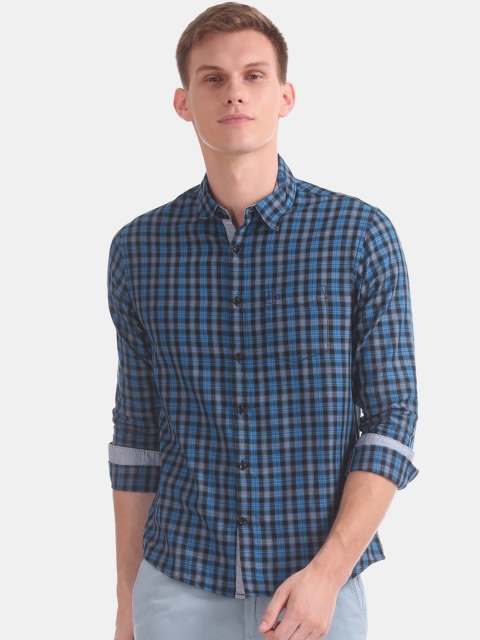 

Ruggers Men Blue & Black Slim Fit Checked Casual Shirt