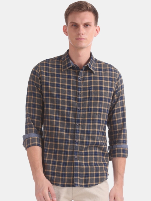 

Ruggers Men Grey & Navy Blue Slim Fit Checked Casual Shirt