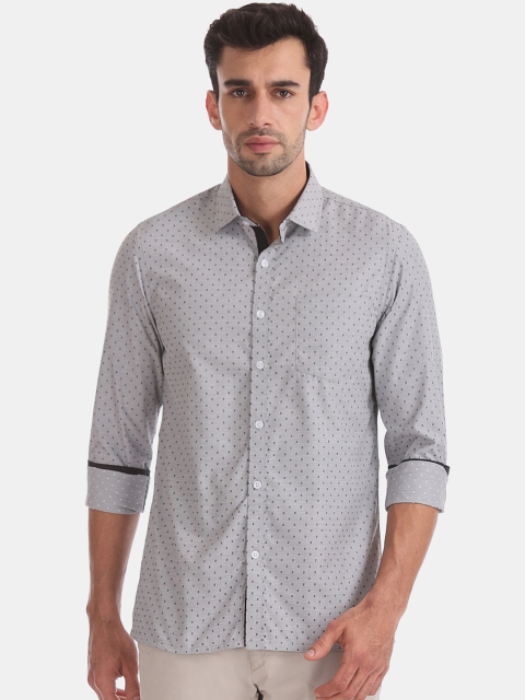 

Excalibur Men Grey Regular Fit Printed Casual Shirt