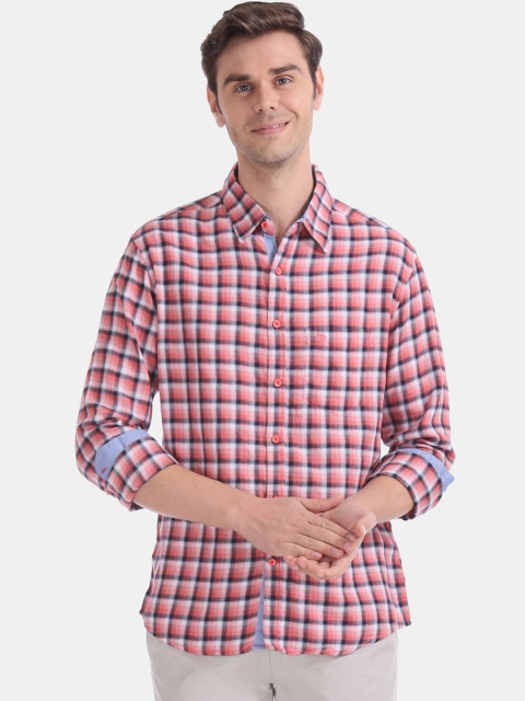 

Ruggers Men Red & Navy Blue Slim Fit Checked Casual Shirt