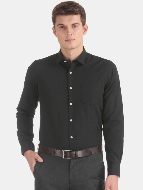 

Excalibur Men Black Regular Fit Solid Formal Shirt
