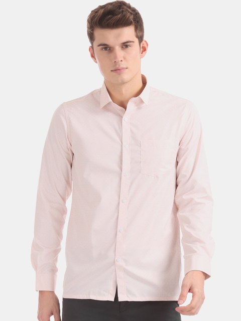 

Excalibur Men Beige Regular Fit Printed Casual Shirt