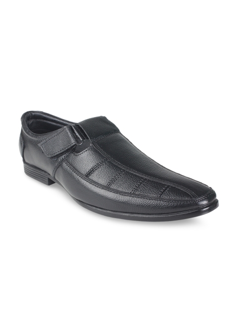 

Vardhra Men Black Shoe-Style Sandals