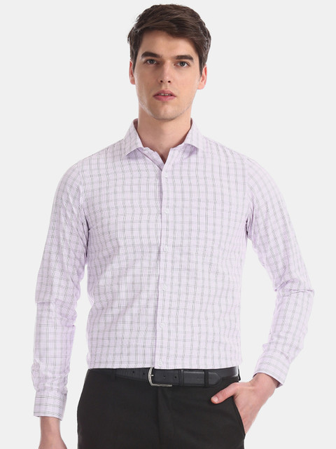 

Excalibur Men Lavender Regular Fit Checked Formal Shirt