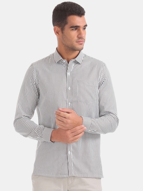 

Excalibur Men Black & Brown Regular Fit Checked Formal Shirt