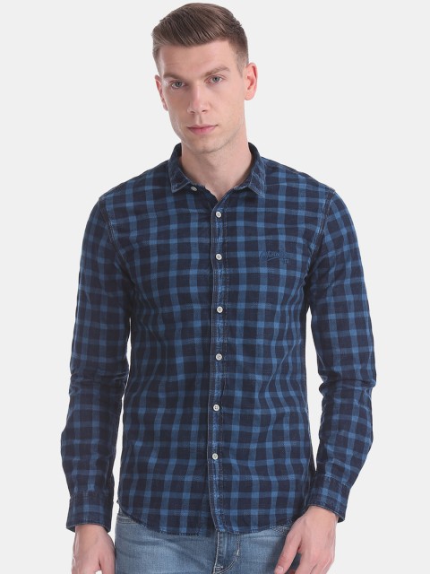 

Cherokee Men Blue Regular Fit Checked Casual Shirt