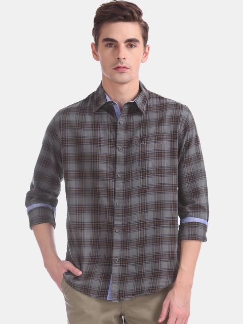 

Ruggers Men Grey & Maroon Slim Fit Checked Casual Shirt
