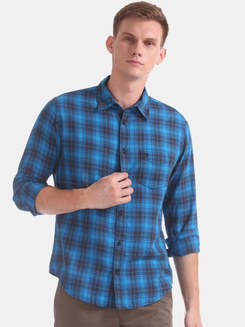 

Ruggers Men Blue Slim Fit Checked Casual Shirt