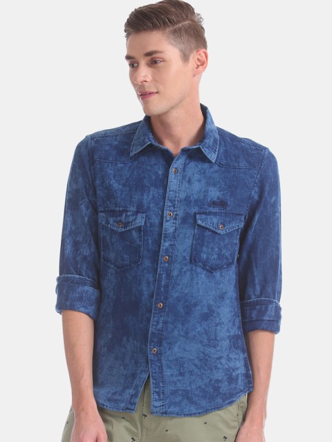 

Cherokee Men Blue Regular Fit Faded Casual Shirt