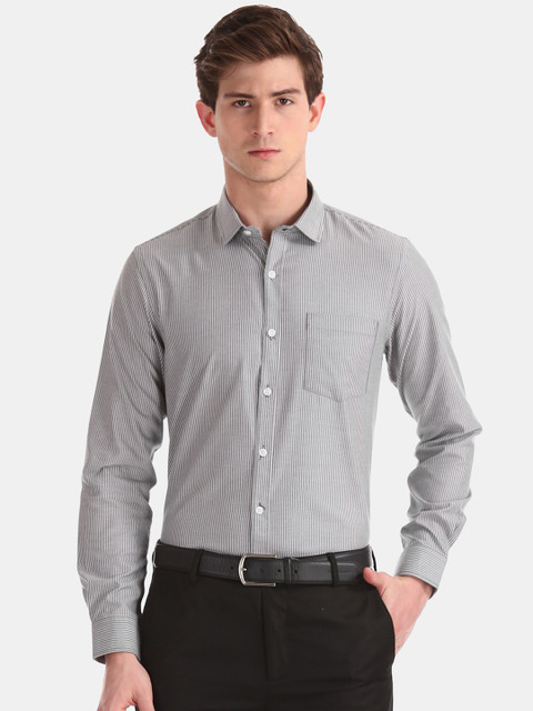 

Excalibur Men Grey & White Regular Fit Striped Formal Shirt