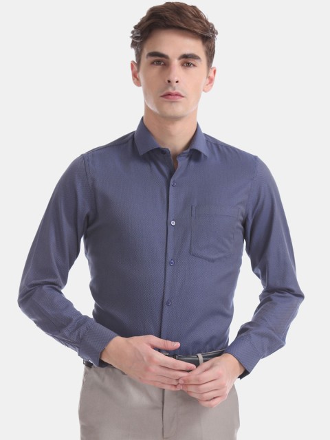 

Excalibur Men Blue Slim Fit Self Design Formal Shirt
