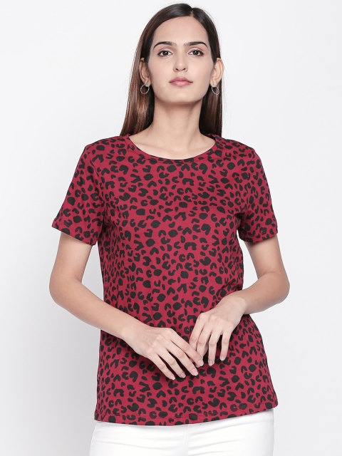 

Honey by Pantaloons Women Red & Black Printed Round Neck T-shirt