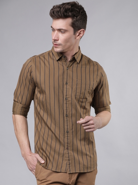 

Ecko Unltd Men Brown & Navy Blue Slim Fit Striped Casual Shirt