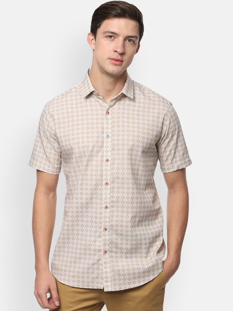 

V Dot Men Beige & White Slim Fit Printed Casual Shirt