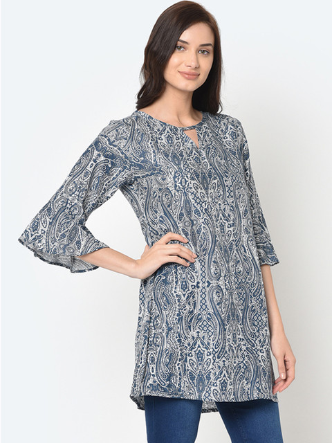 

FLAVIDO Women Blue & White Printed Straight Kurta