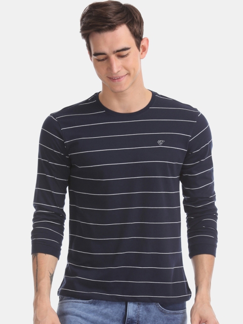 

Ruggers Men Navy Blue Striped Round Neck T-shirt