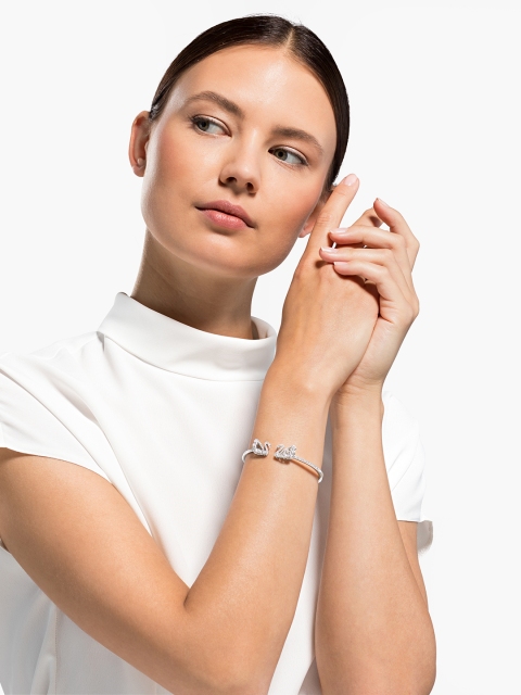 

SWAROVSKI Silver-Toned Rhodium-Plated Dancing Swan Bangle