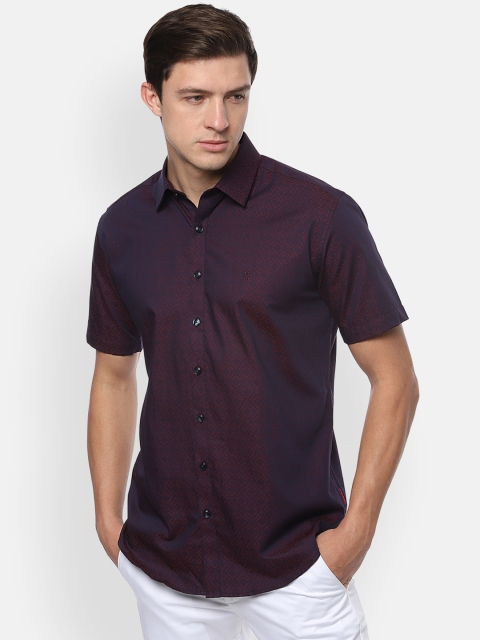 

V Dot Men Purple & Red Slim Fit Printed Casual Shirt